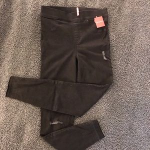 Spanx Black Pull-on Jeans Size L